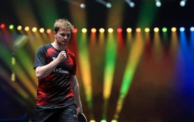 巴西队通过 巴西队通过