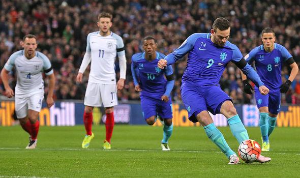 不断证明自 不断证明自